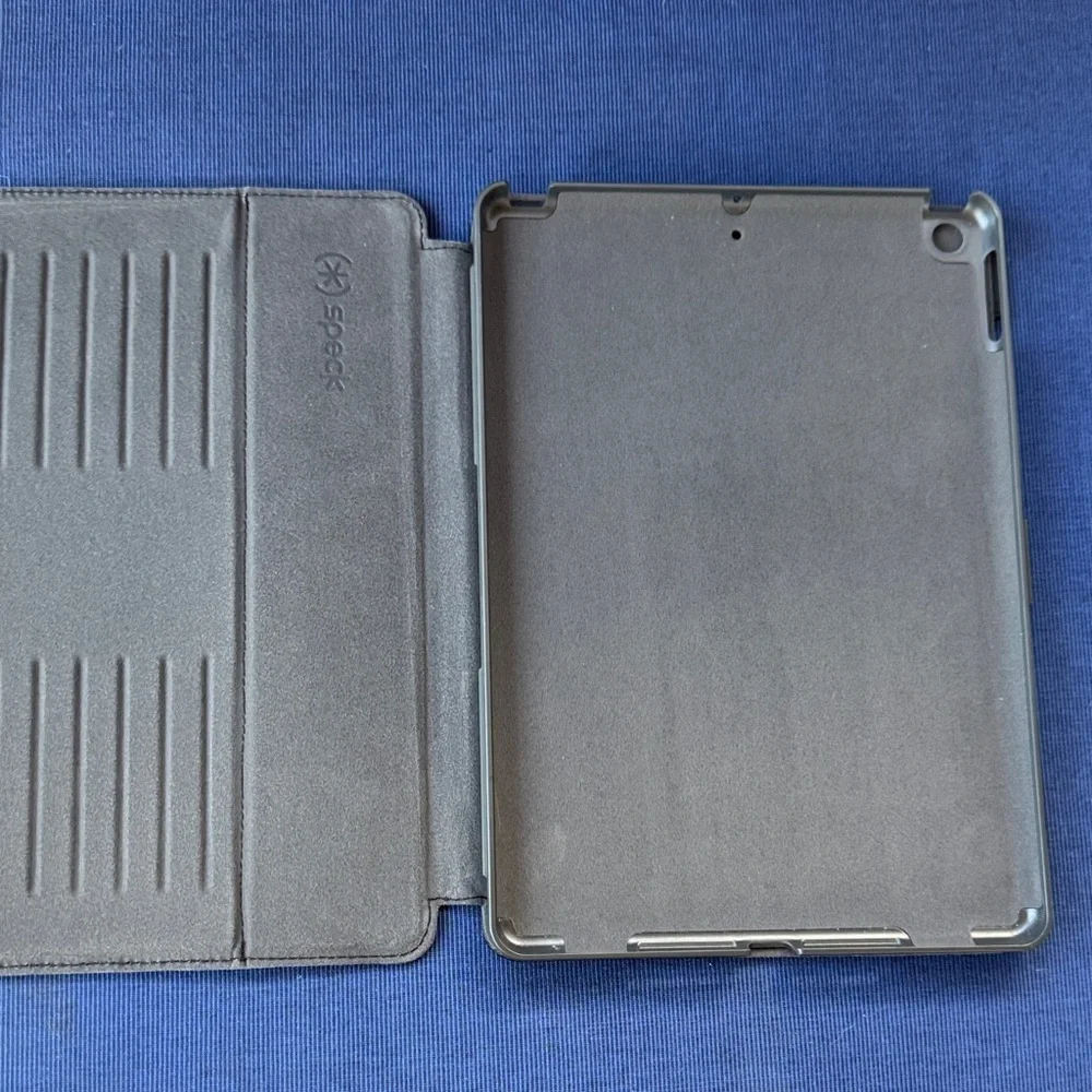 Speck Charcoal Black Tablet Cover